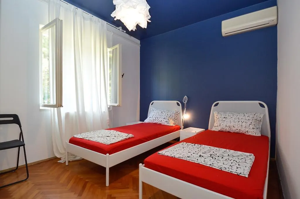 Apartment In Pula/Istrien 11443 Veruda